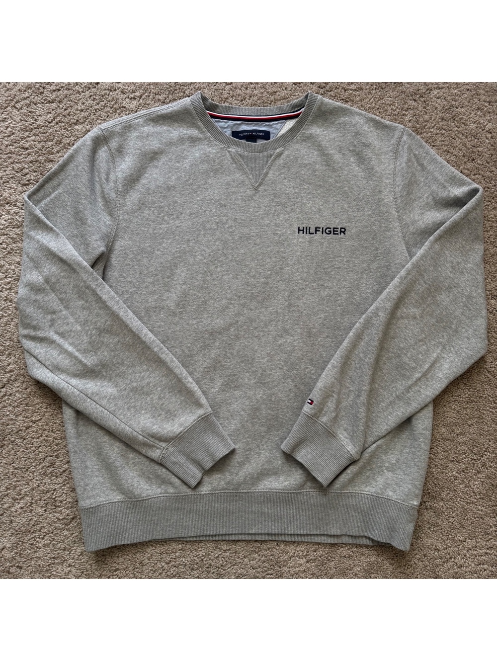 Men’s tommy hilfiger gray crewneck size L
